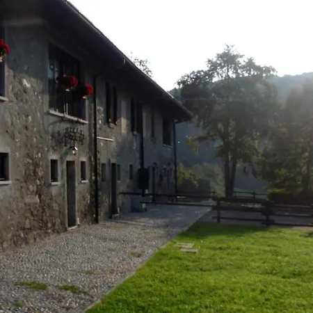 Rifugio Alpetto Di Torno Hostel